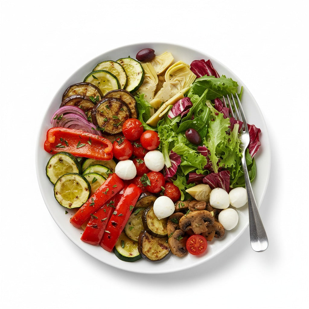 Antipasti mit gemischtem Salat und gebratenes Gemüse