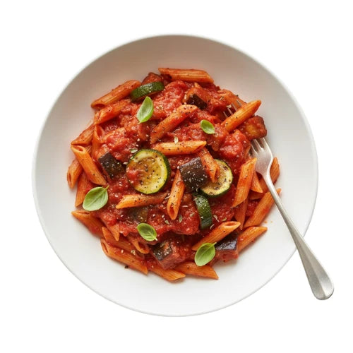Penne Aubergine mit Aubergine, Zucchini, Feta und Tomatensauce