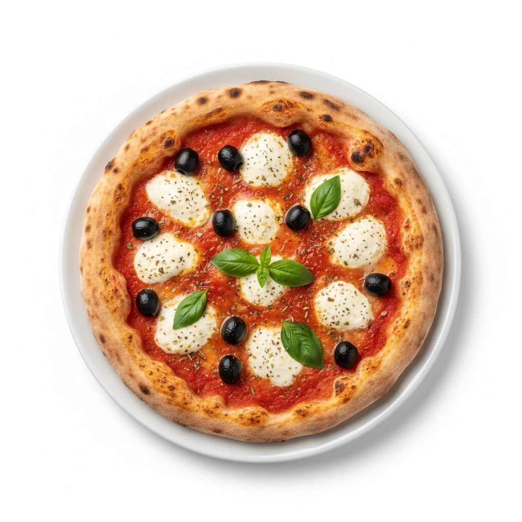 Pizza Napoli mit Oliven, Knoblauch und veganem Käse