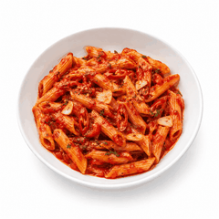 Penne Arrabbiata (scharf) mit frischem Knoblauch, scharfer Peperoni und Tomatensauce