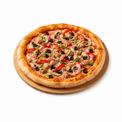 Pizza Completta  mit Thunfisch, Paprika, Champignons, Schinken, Zwiebeln und Oliven