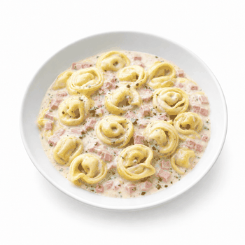 Tortellini alla Panna  gefüllt mit Käse, Schinken und Sahnesauce